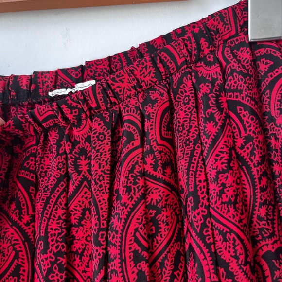 Circa 1970’s MOD Black and Red Blazer & Skirt Set - Picture 10 of 16